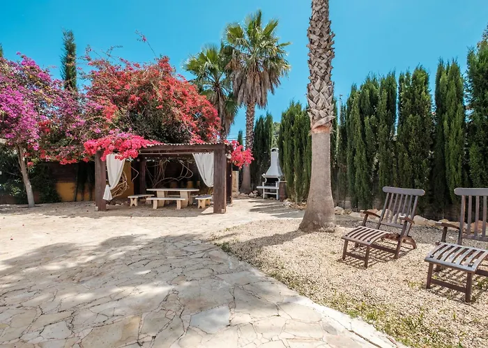 Alba * Santa Eularia des Riu